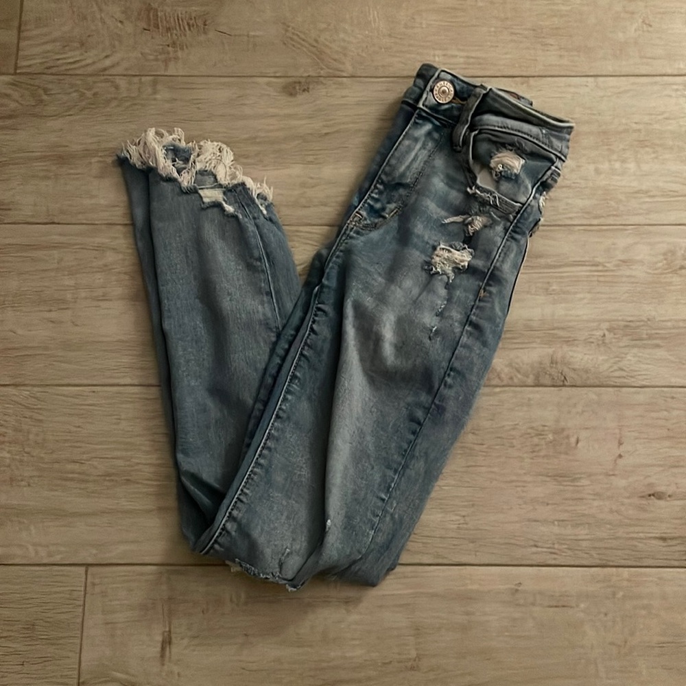 AMERICAN EAGLE JEANS!